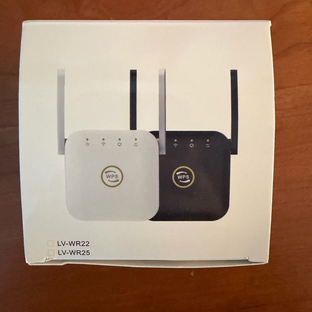 White WiFi extender